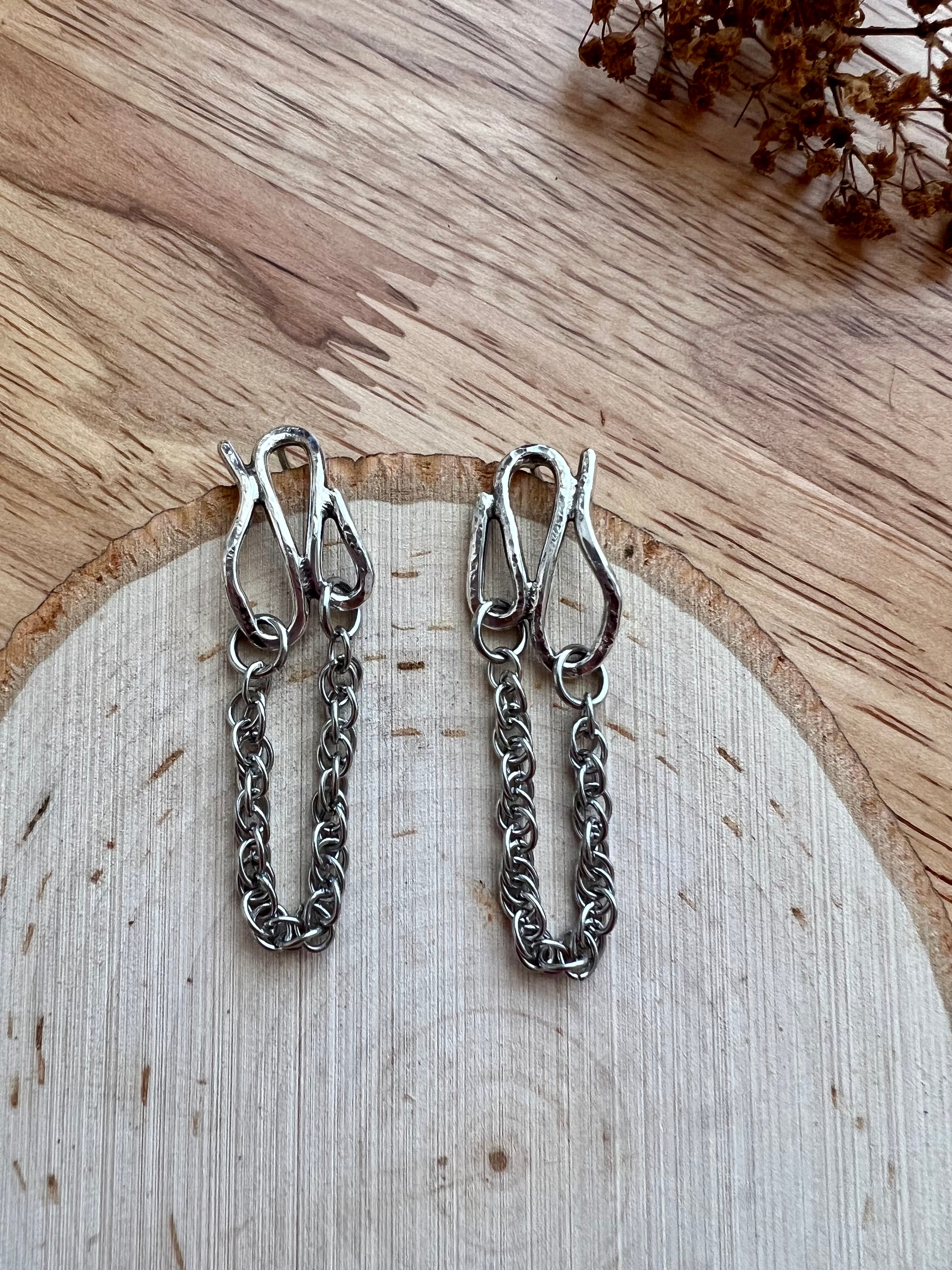 ánimo chain earrings