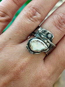 Consuelo Mother of Pearl Ring