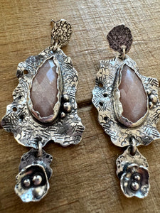 Wisteria Earrings - Pink Moonstone