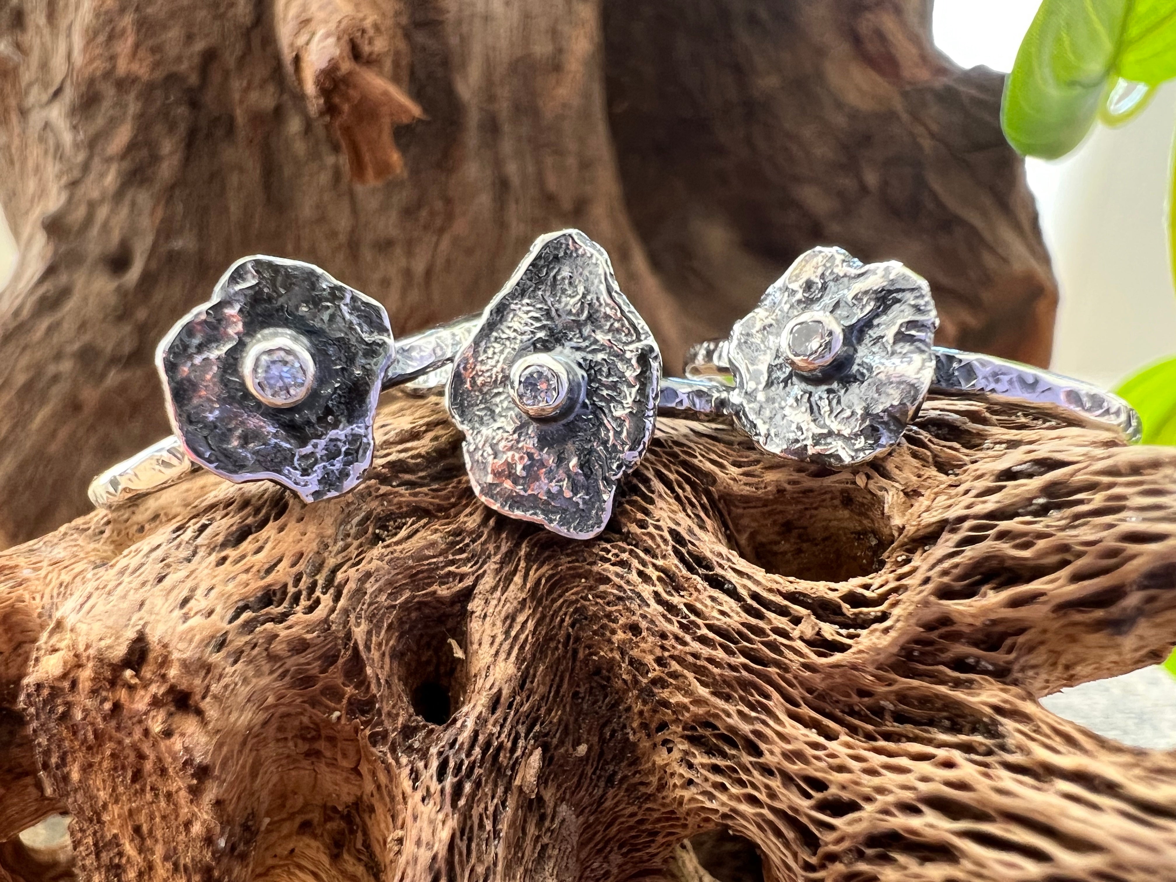 Solitaria Ring